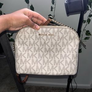 Michael Kors Crossbody purse